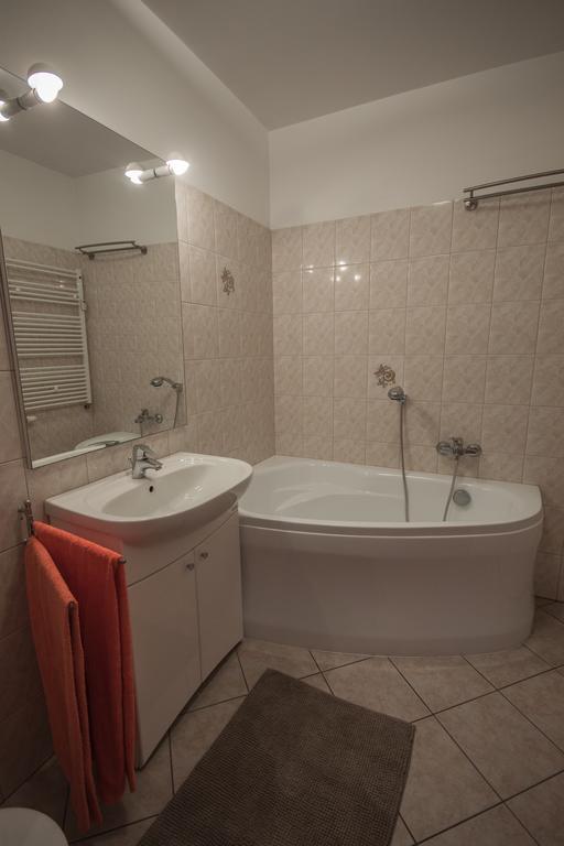 Velvet Łucka Lägenhet Warszawa Exteriör bild